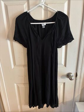 Old Navy black dress size medium